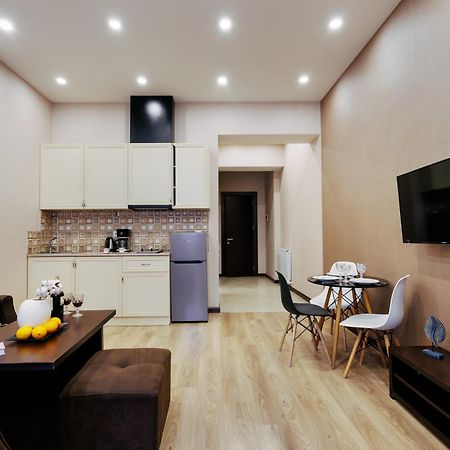 Residence North Avenue, Teryan 8. 14 2 Ереван Екстериор снимка